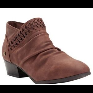 NWOB-Vanderbilt Woven Band Booties